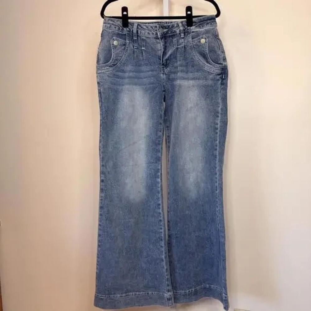 Stylish Light Blue Women's Flare Jeans
